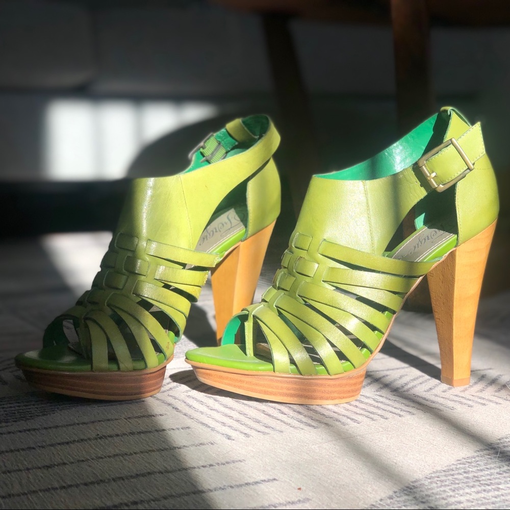 Fergie - Green Leather Heels